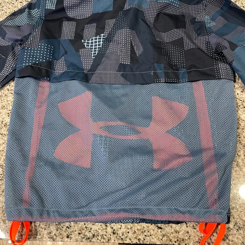 Under Armour Boys Navy Blue & Orange Hooded Windbreaker sackpack Jacket